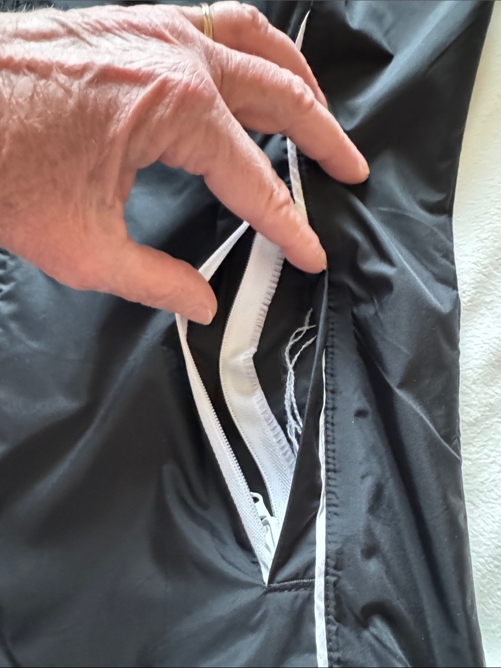 Adidas nylon jacket - Picture 9 of 10